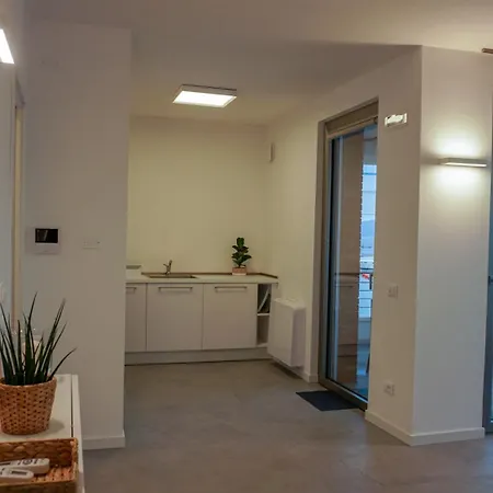 Apartment Sirmio - Darsena