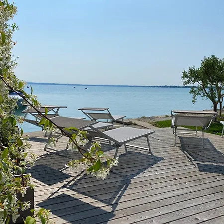 Apartment Sirmio - Darsena