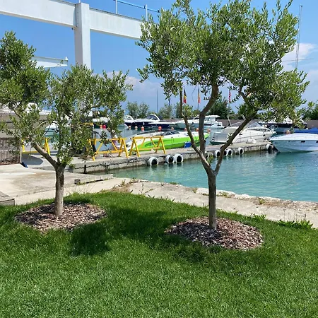 Sirmio - Darsena * Sirmione